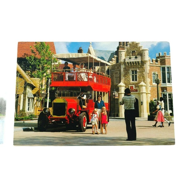 Set of 2 VTG 1982 Disney Epcot Center Postcards - Picture 3 of 8